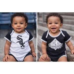 Majestic MLB Chicago White Sox 2 Pc. Bodysuit Set 0-3M Black White